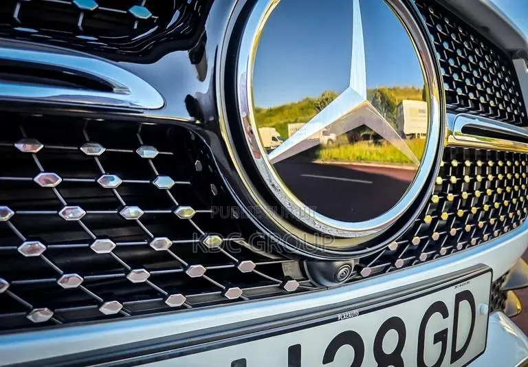 Mercedes-Benz GLE-Class 2021 Blanc cassé