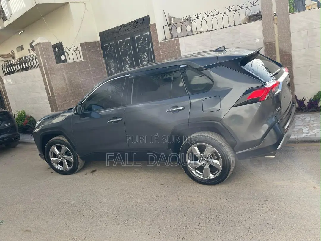 Toyota RAV4 2020 Noir