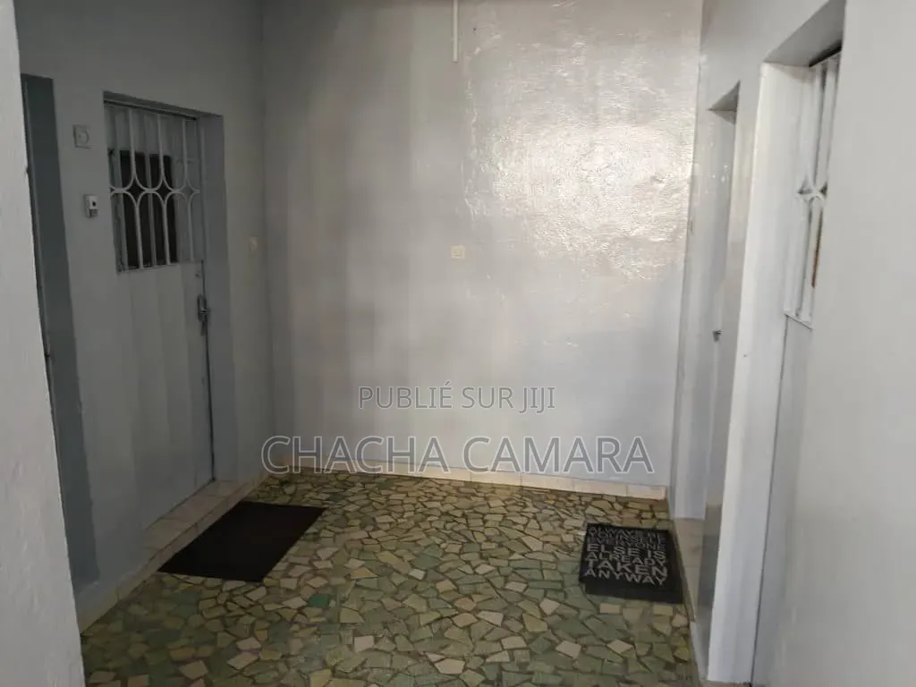 5chbre Maison dans Rassoul Business, Dakar Plateau à Vendre