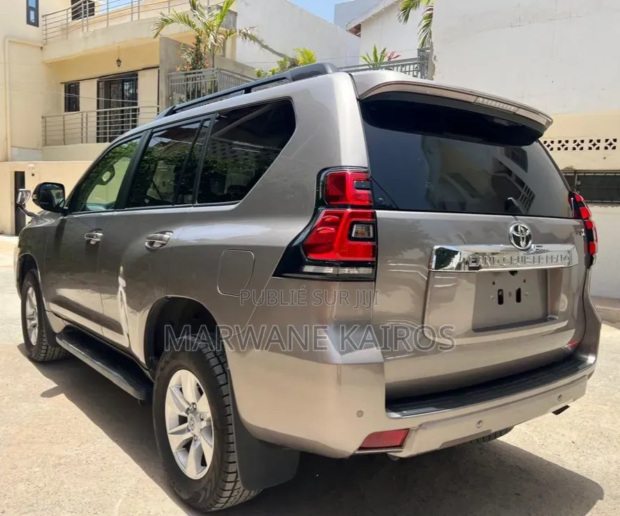 Toyota Land Cruiser Prado 2021 Beige