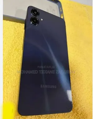 Nouveau Samsung Galaxy A06 128 GB Noir