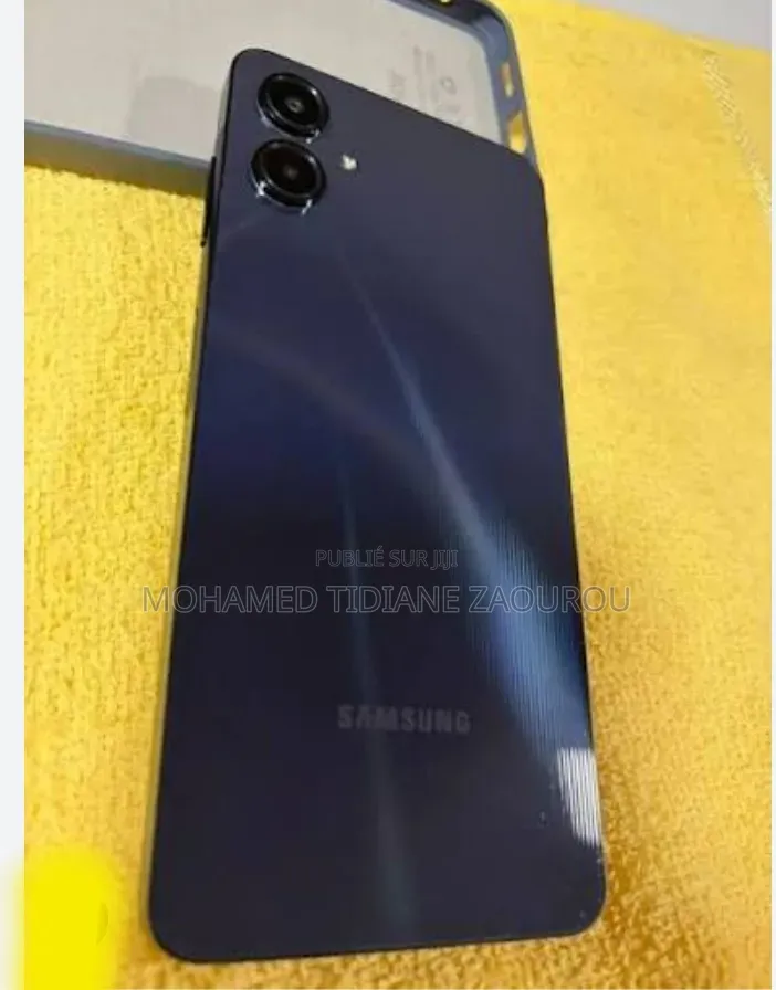 Nouveau Samsung Galaxy A06 128 GB Noir