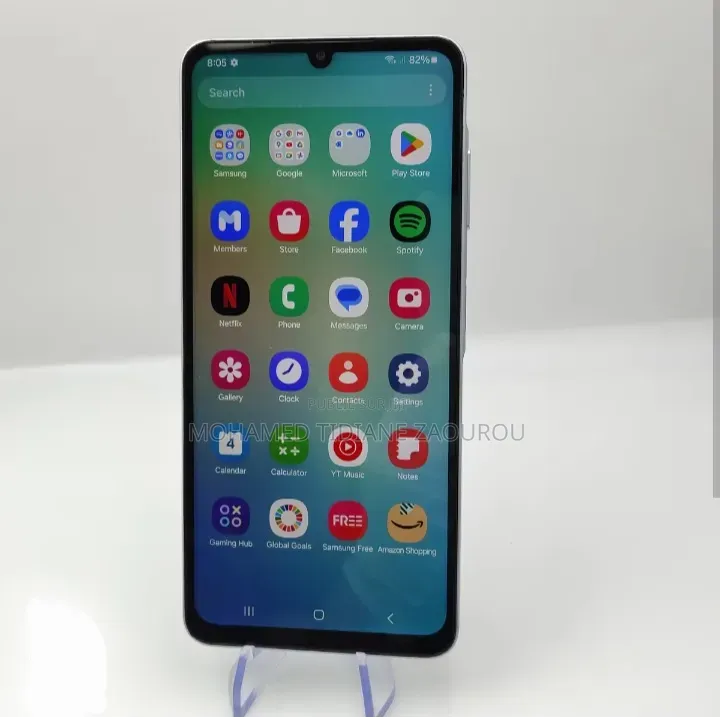 Nouveau Samsung Galaxy A06 128 GB Noir