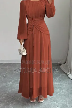 Robe Longue Élégante Pour Femme | Disponible Sur Commande |