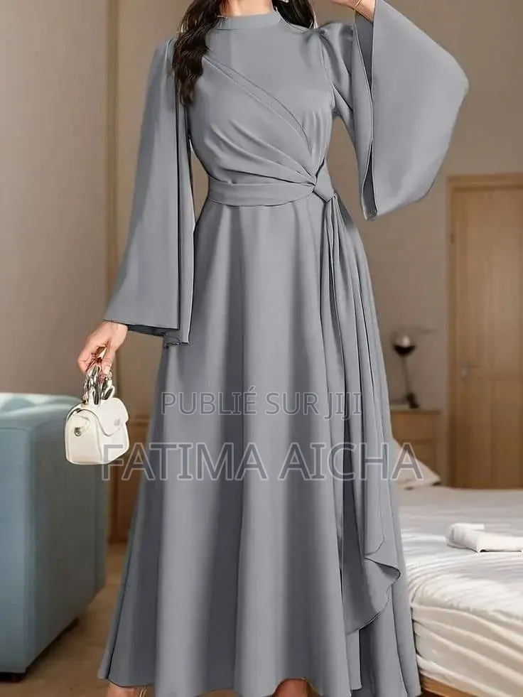 Robe Longue Élégante Pour Femme | Disponible Sur Commande |