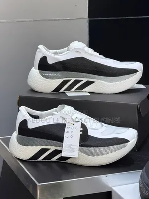 Adidas Hyperboost Noir-Blanc Disponible