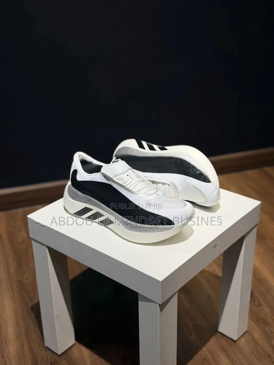 Adidas Hyperboost Noir-Blanc Disponible