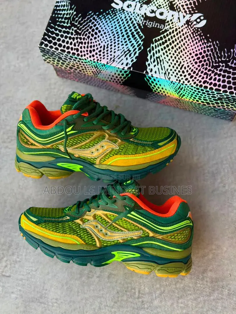 Saucony Omni 9 (Tout Couleur) Disponible