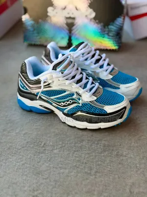 Saucony Omni 9 (Tout Couleur) Disponible