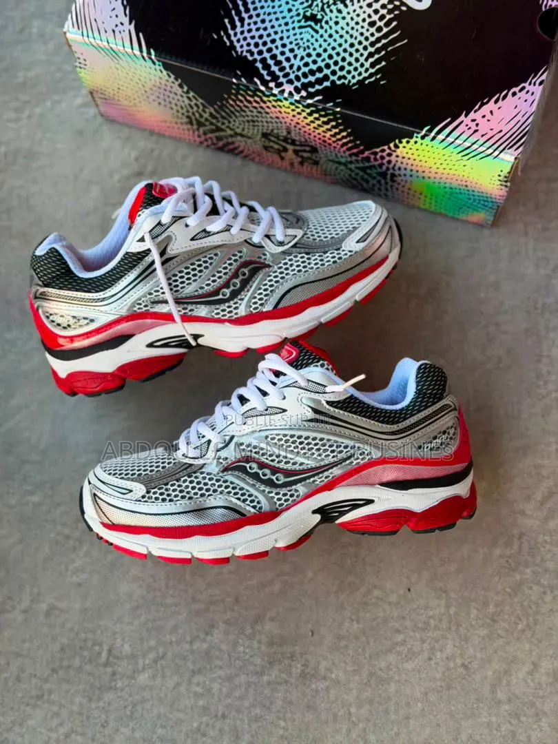 Saucony Omni 9 (Tout Couleur) Disponible