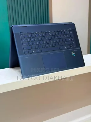 Nouveau HP Spectre X360 16GB Intel Core i7 SSD 512GB
