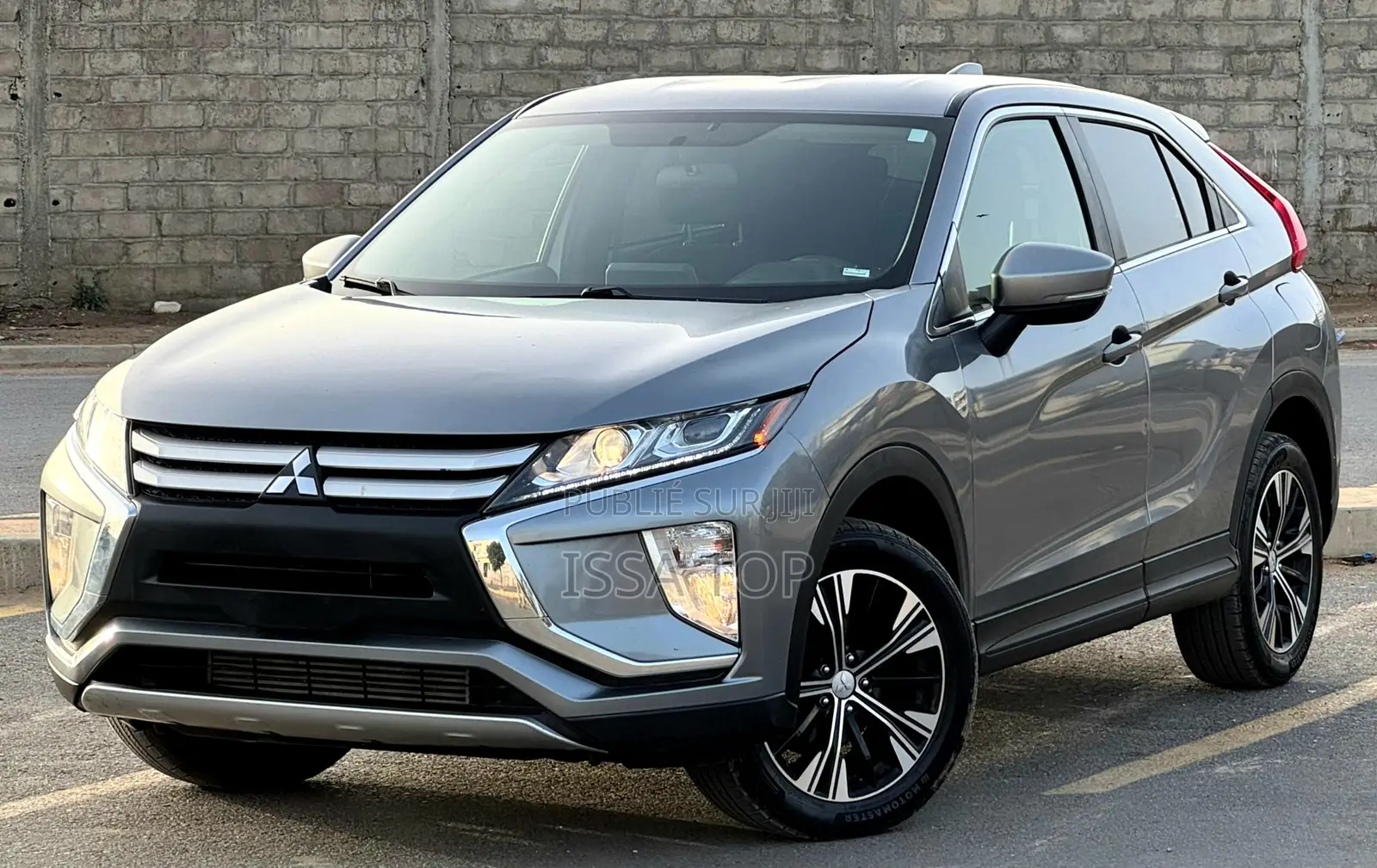 Mitsubishi Eclipse Cross 2019 Gris
