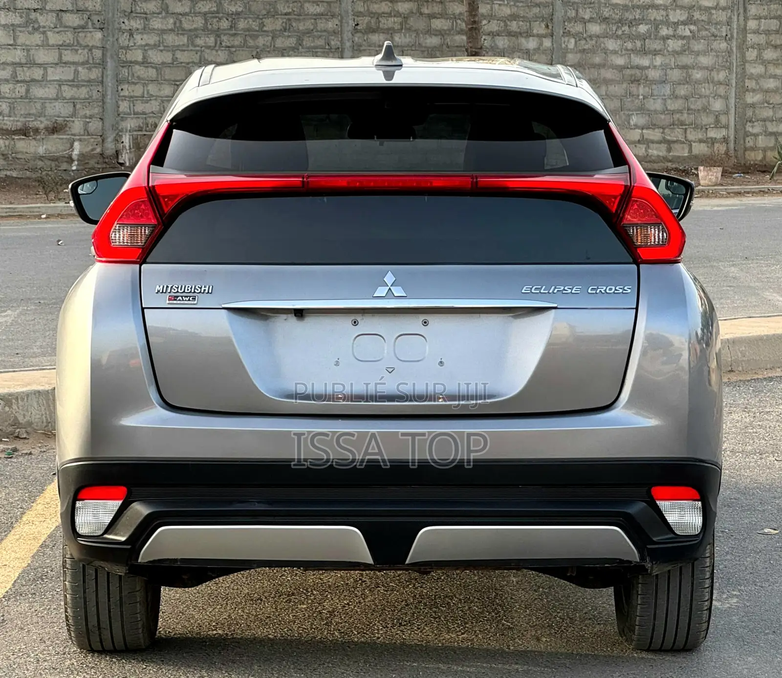 Mitsubishi Eclipse Cross 2019 Gris