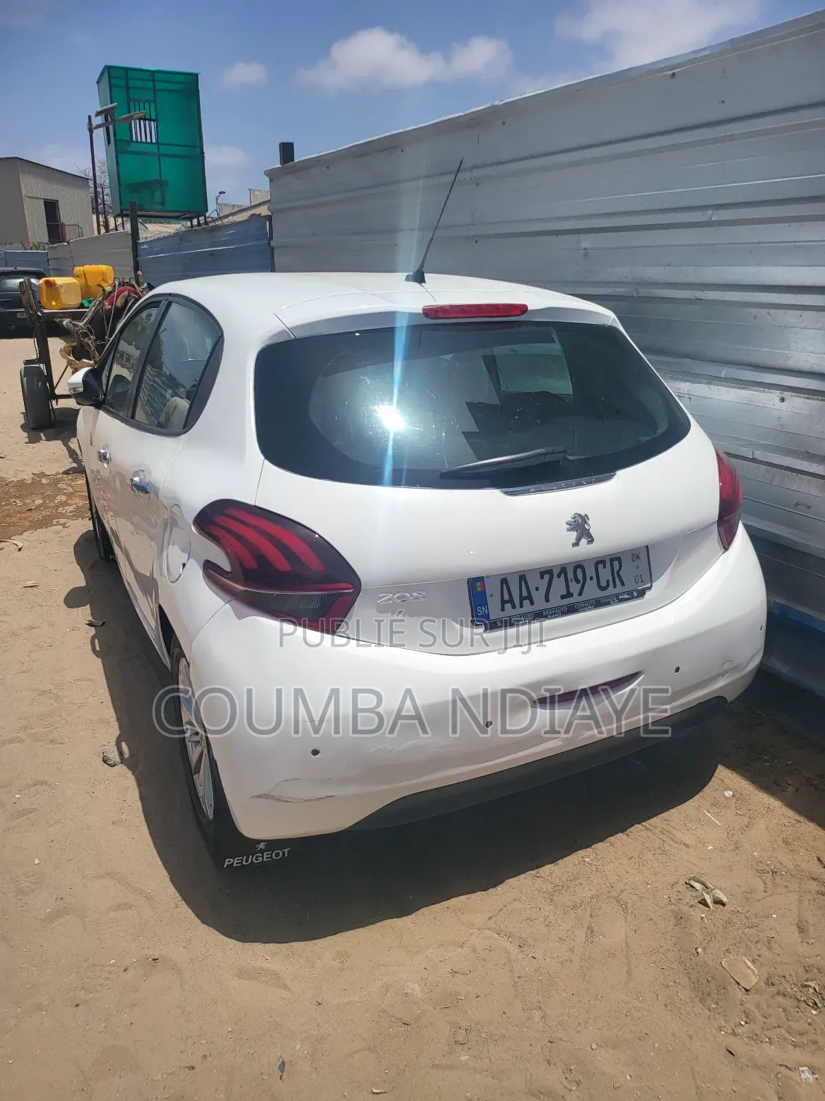 Peugeot 208 2017 Blanc cassé