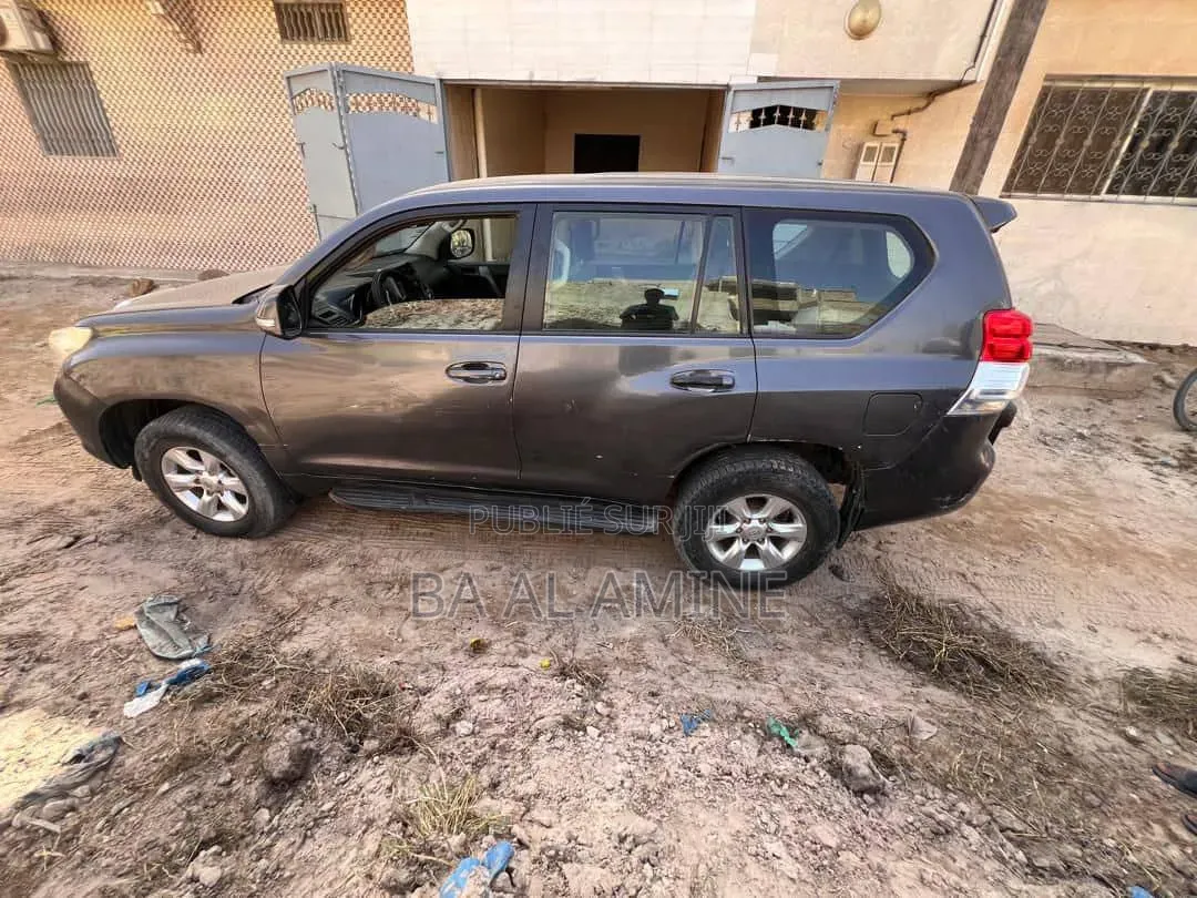 Toyota Land Cruiser Prado 2014 Gris
