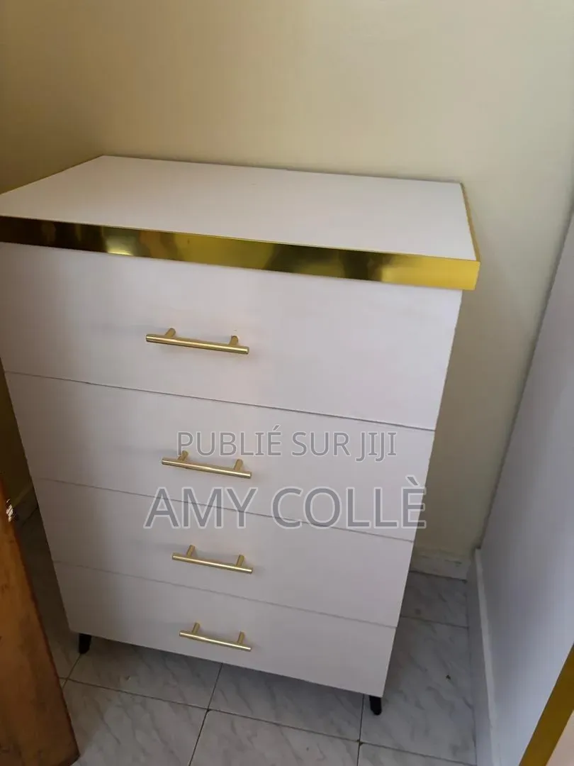 Chambres Á Coucher Complet