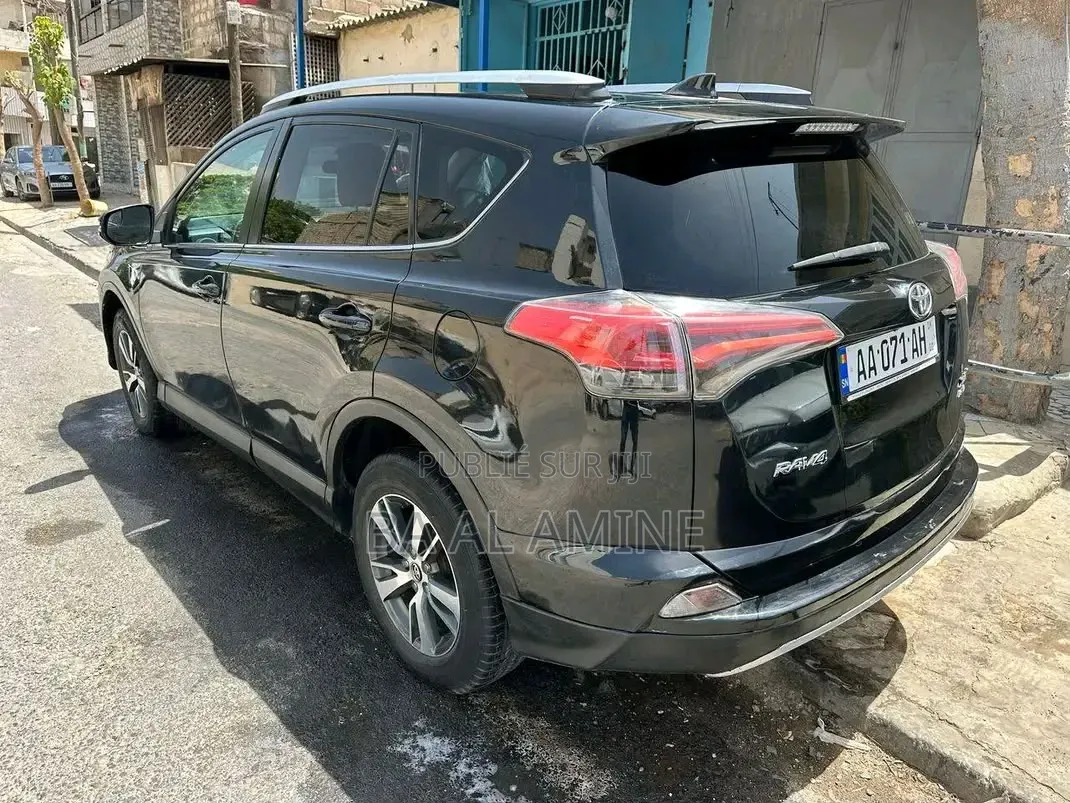 Toyota RAV4 2016 Noir