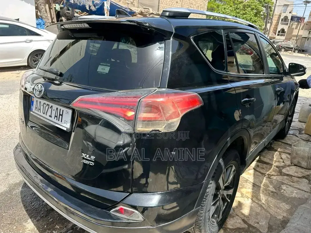 Toyota RAV4 2016 Noir