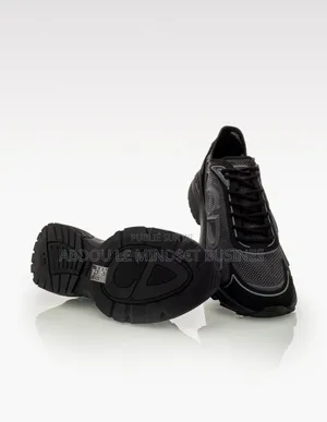 Dior B30 Full Black Disponible