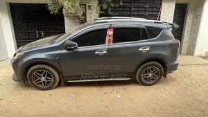 Toyota RAV4 XLE 4dr SUV AWD (2.5L 4cyl 6A) 2014 Bleu