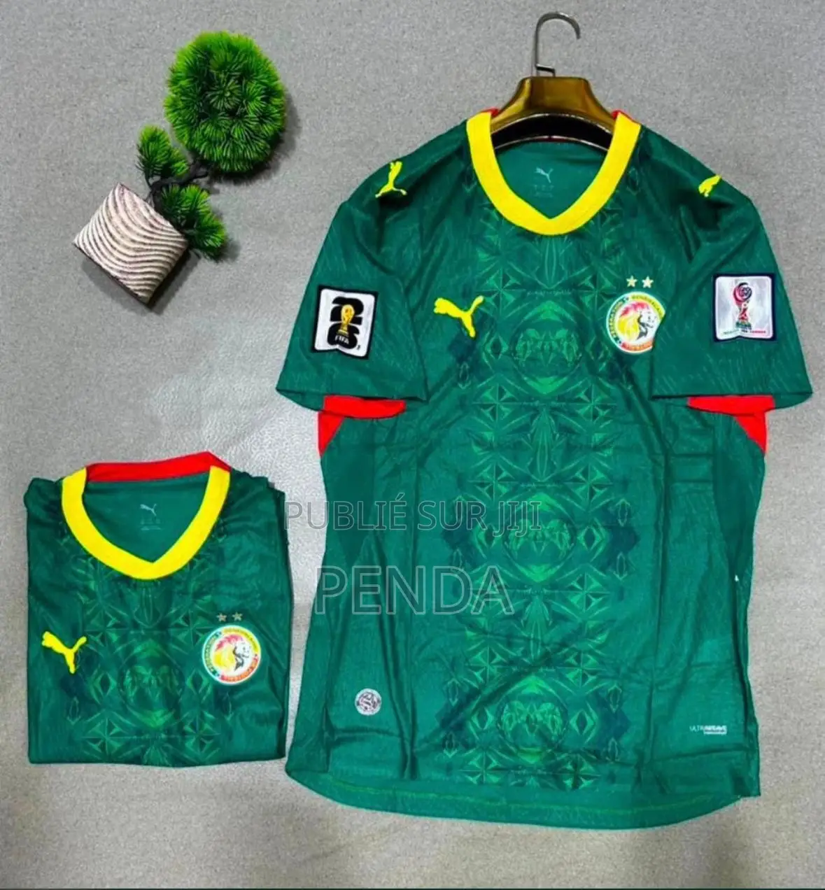 Un Maillot Est Un Vetement Leger