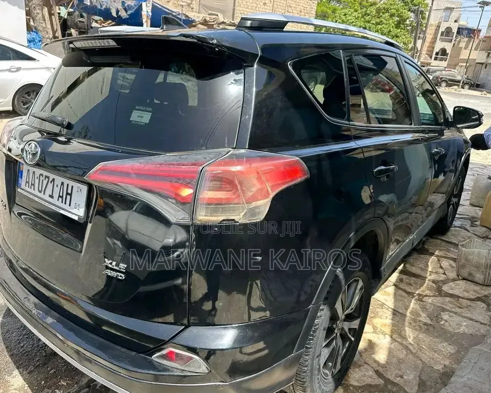 Toyota RAV4 2016 Noir