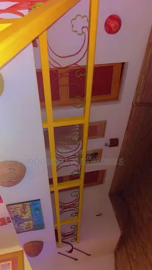 Meublé 4chbre Villa dans Nianing, Thiès Sud à Vendre
