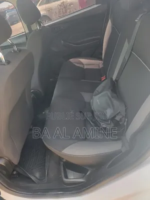 Ford Focus 2012 Blanc