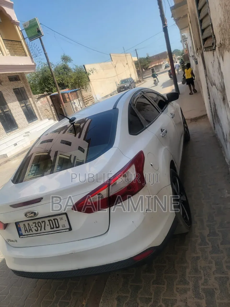 Ford Focus 2012 Blanc