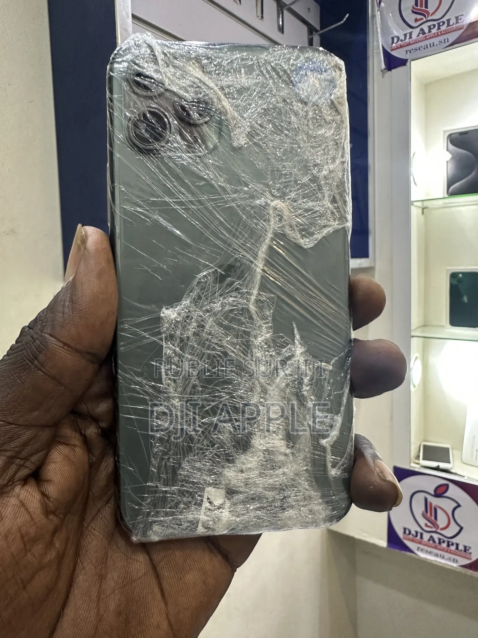 Nouveau Apple iPhone 11 Pro 256 GB Vert