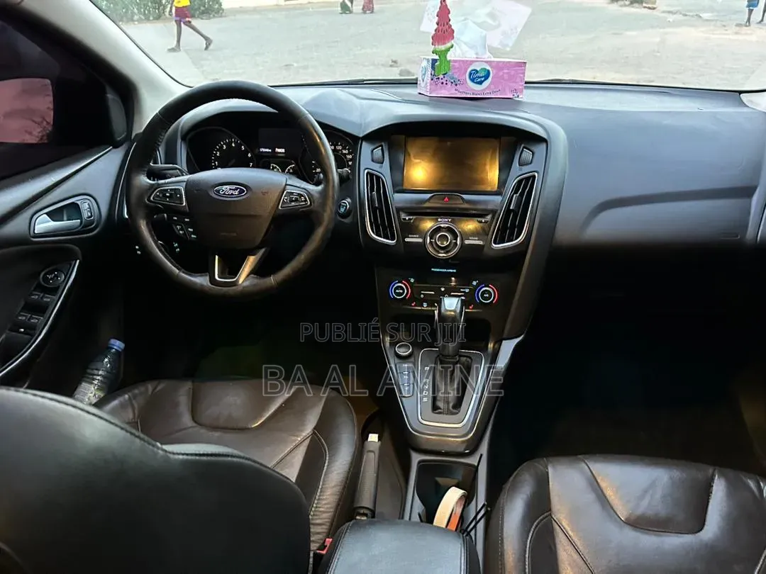Ford Focus 2016 Noir