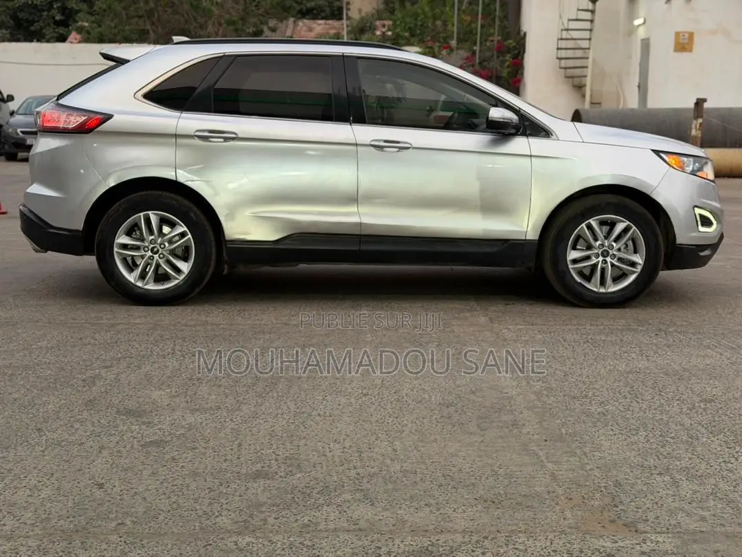Ford Edge SEL 4dr SUV (2.0L 4cyl Turbo 6A) 2015 Gris