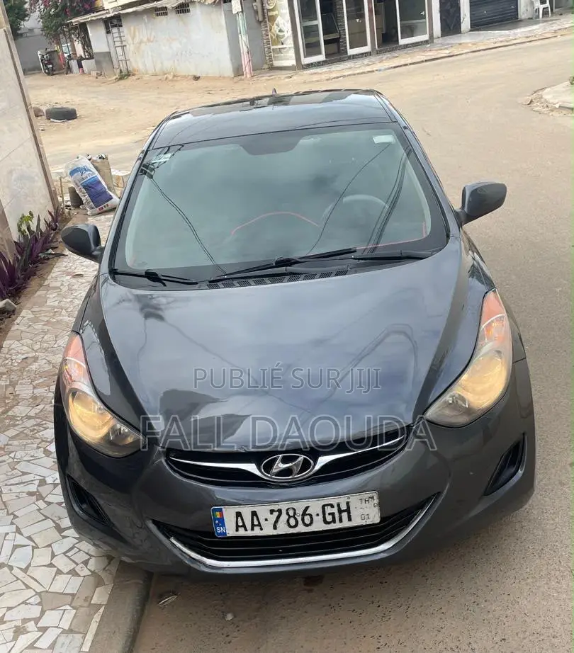 Hyundai Elantra 2013 Gris