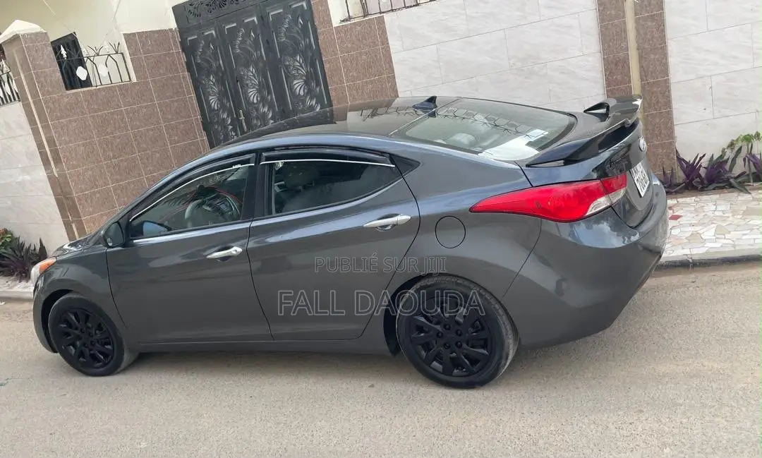 Hyundai Elantra 2013 Gris