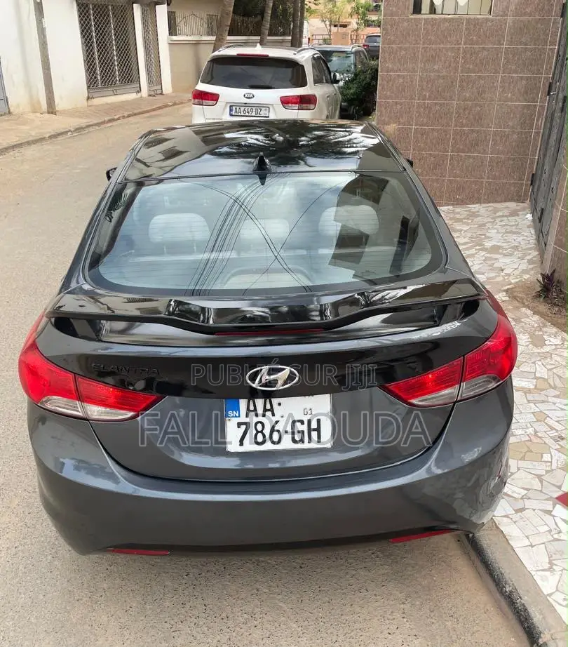 Hyundai Elantra 2013 Gris