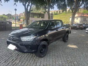 Toyota Hilux 2018 Gris