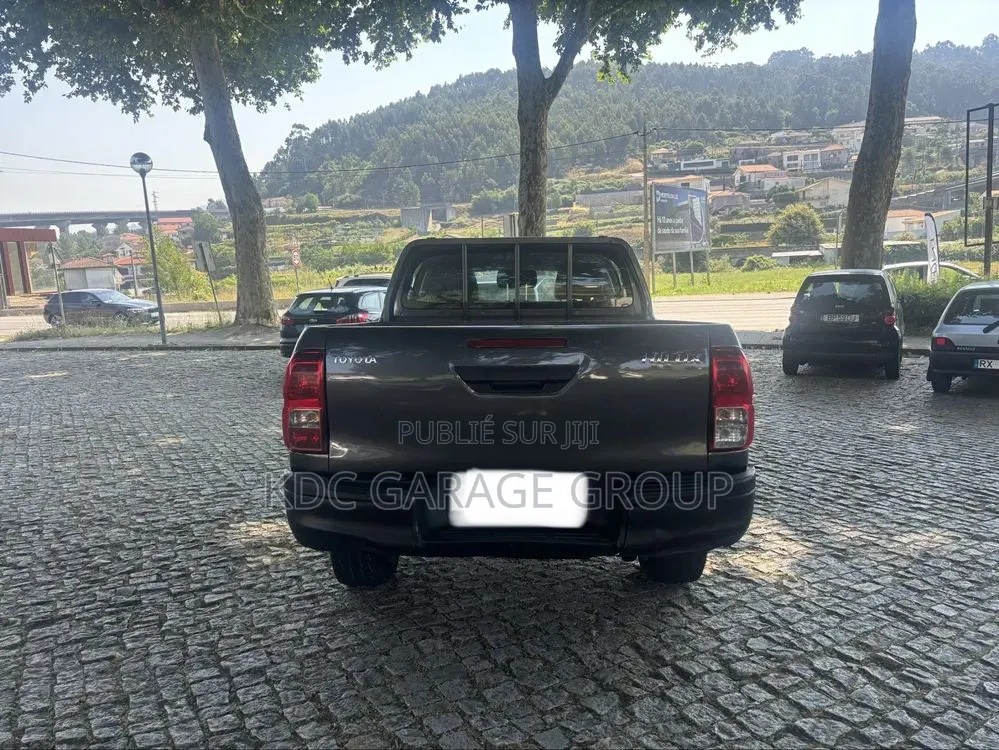 Toyota Hilux 2018 Gris