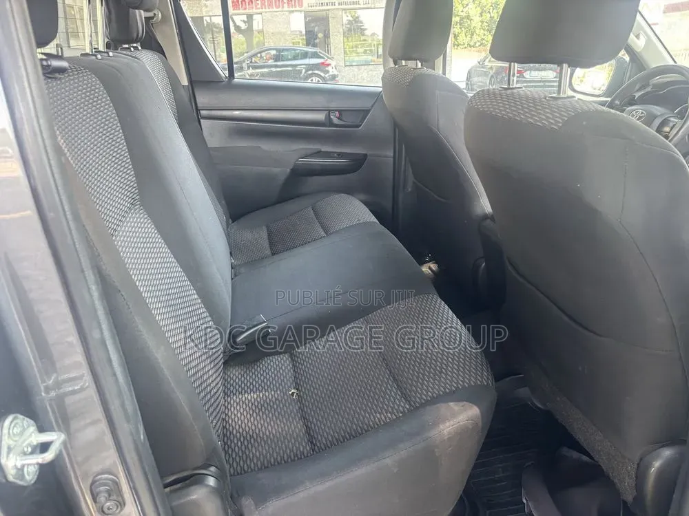 Toyota Hilux 2018 Gris