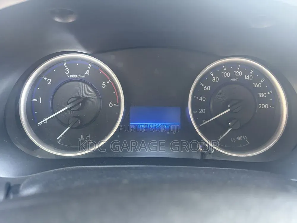 Toyota Hilux 2018 Gris