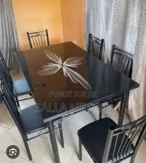 Table À Manger Avec 6 Places