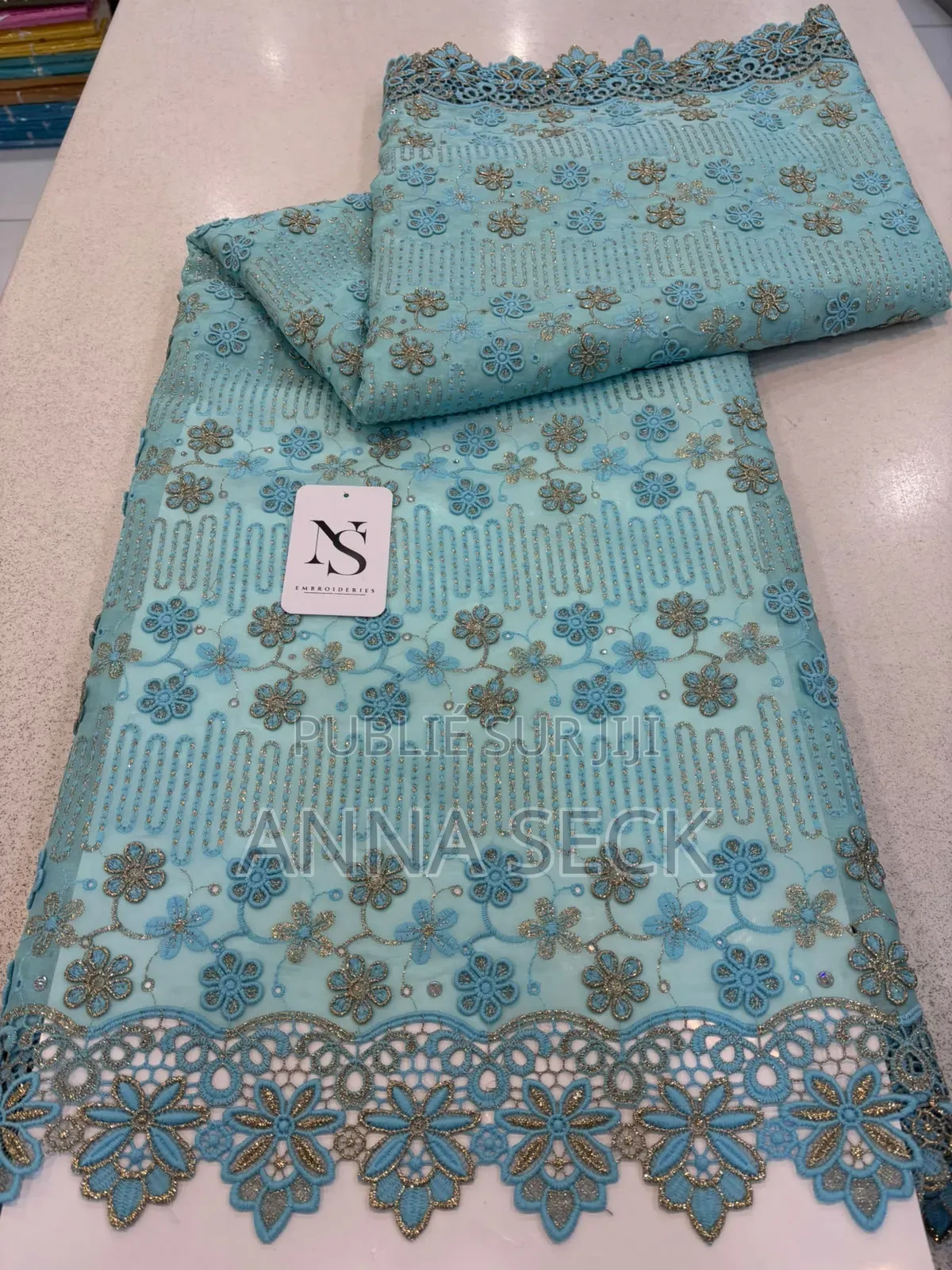 Applic Swiss Voil Big Stone 5 Yards