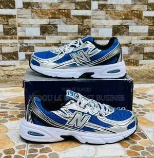 New Balance 740 Multicolore Disponible