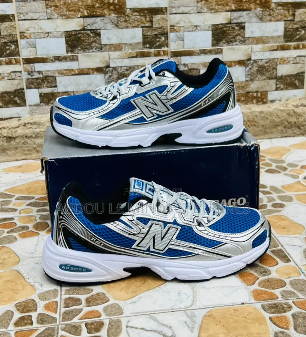 New Balance 740 Multicolore Disponible