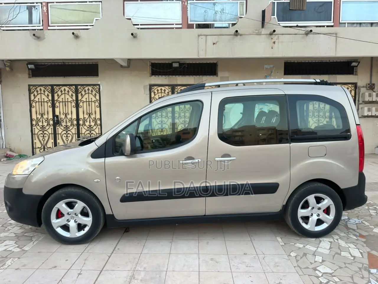 Peugeot Partenaire 2012 Marron