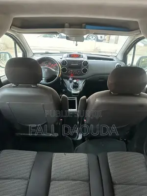 Peugeot Partenaire 2012 Marron