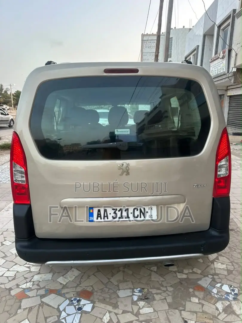 Peugeot Partenaire 2012 Marron