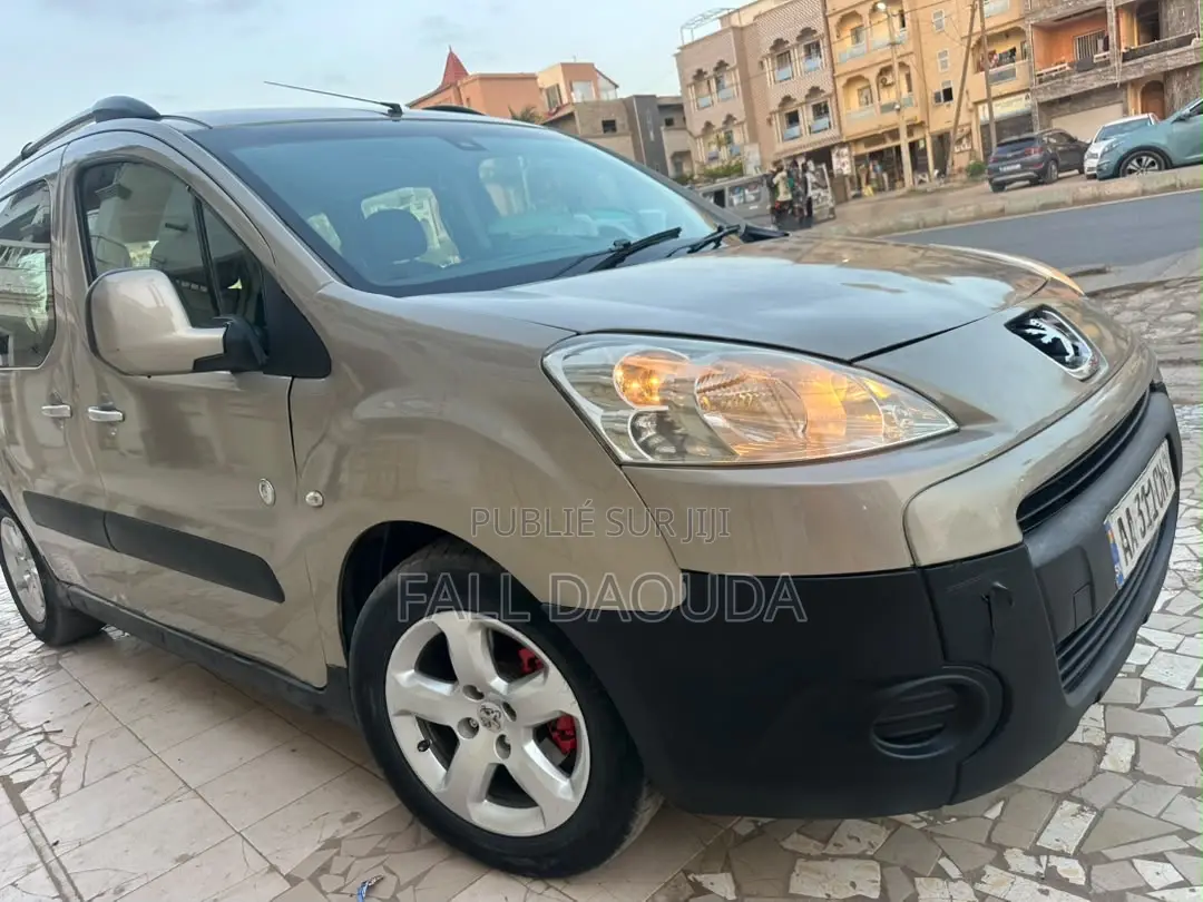 Peugeot Partenaire 2012 Marron