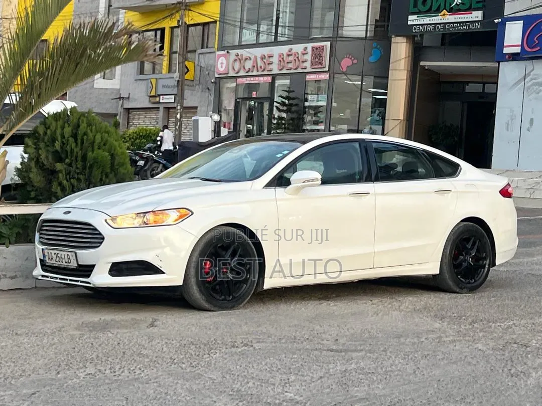 Ford Fusion 2015 Blanc