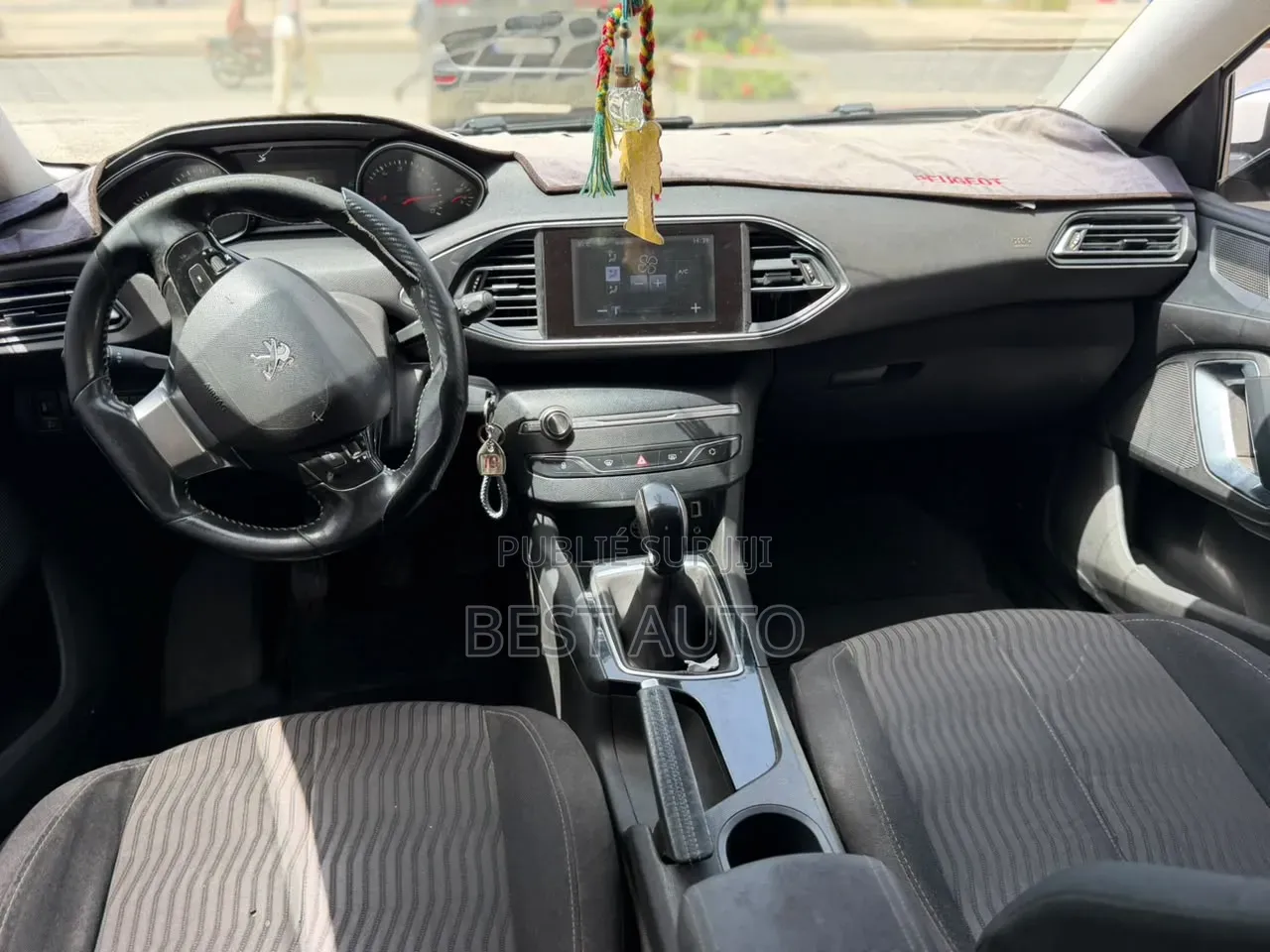 Peugeot 308 2015 Blanc