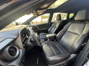 Toyota RAV4 2018 Noir